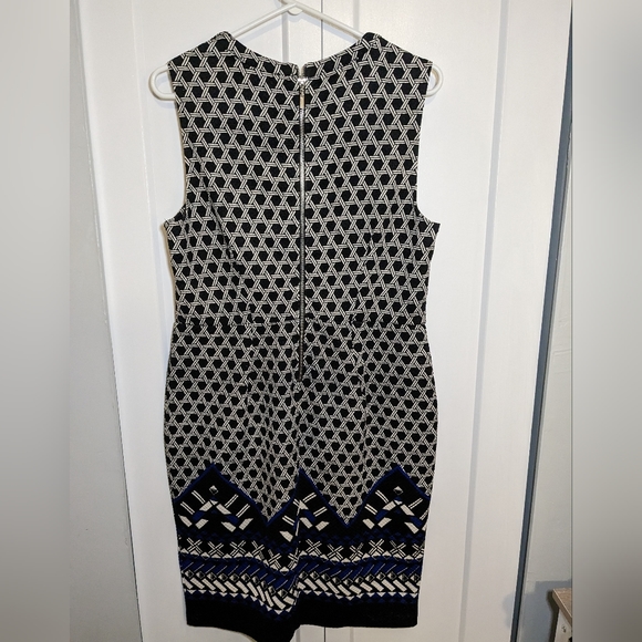 H&M calf length pencil dress - Picture 2 of 2